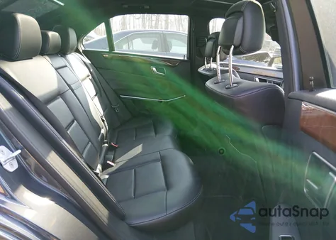 2014 Mercedes-Benz E 350 4Matic z USA, uszkodzony, nr VIN WDDHF8JB7EA989373